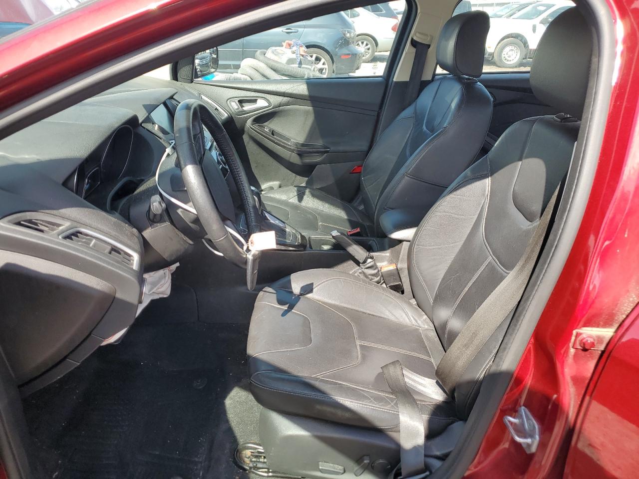 1FADP3J21FL362284 2015 Ford Focus Titanium