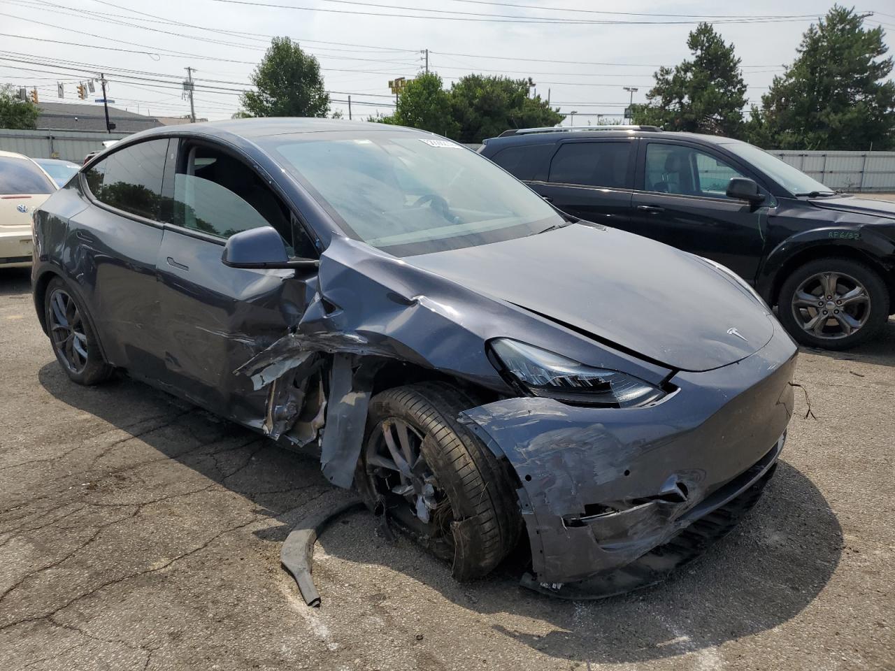 5YJYGDEFXLF004775 2020 Tesla Model Y