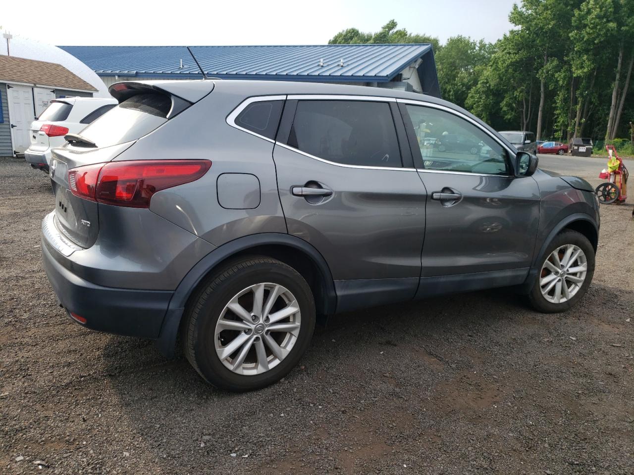 2018 Nissan Rogue Sport S vin: JN1BJ1CR0JW200593