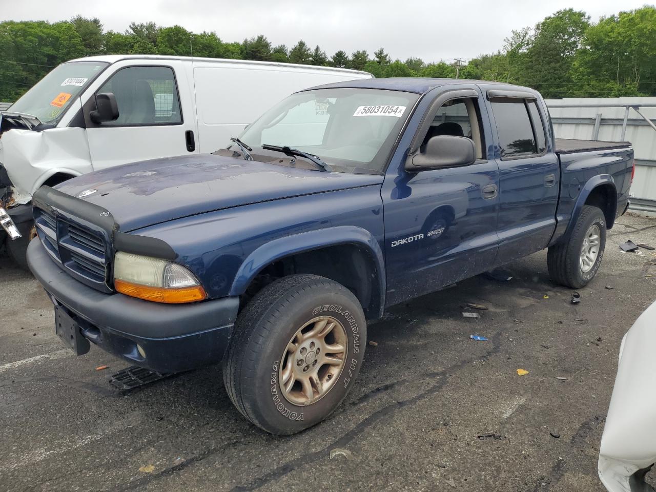 1B7HG38XX2S715425 2002 Dodge Dakota Quad Sport