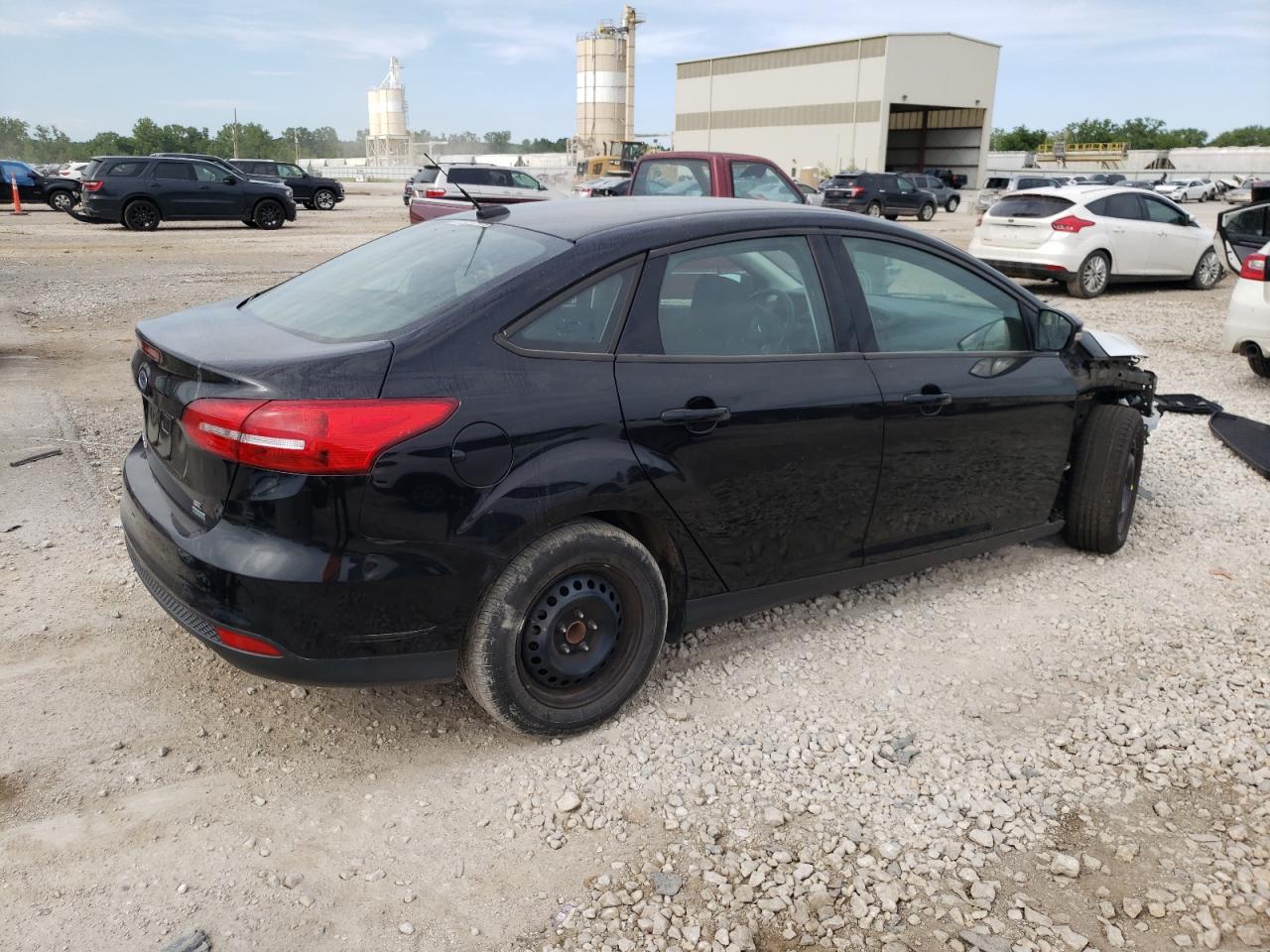 Lot #2715931411 2016 FORD FOCUS SE