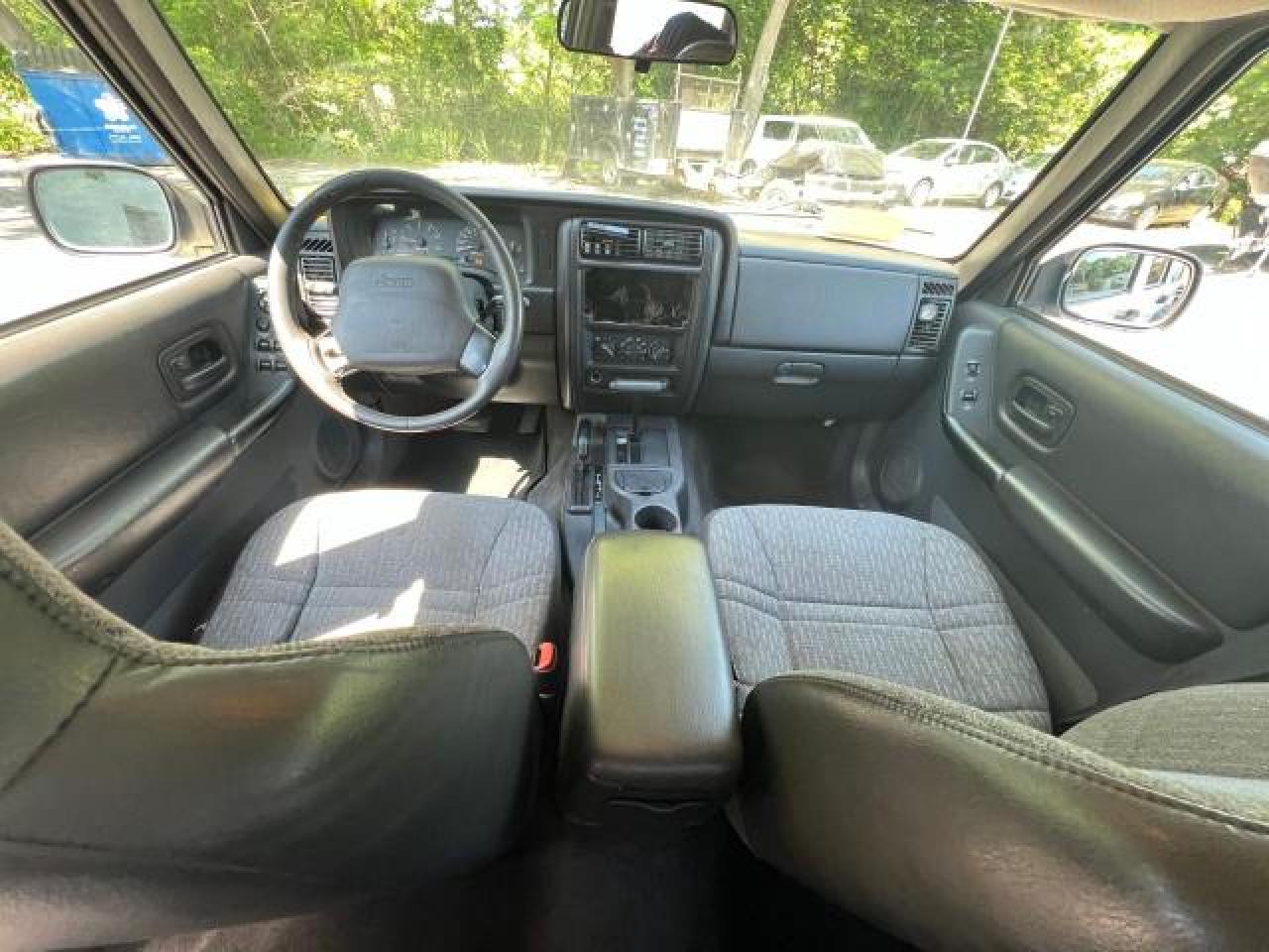 1J4FF48S51L505676 2001 Jeep Cherokee Sport