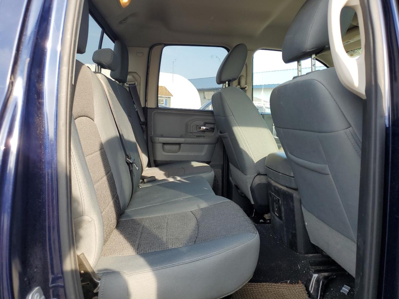 1C6RR7GT5FS765523 2015 Ram 1500 Slt