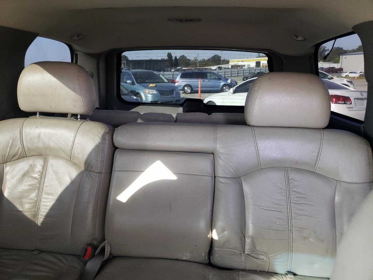 1GNEK13TX1J293548 2001 Chevrolet Tahoe K1500