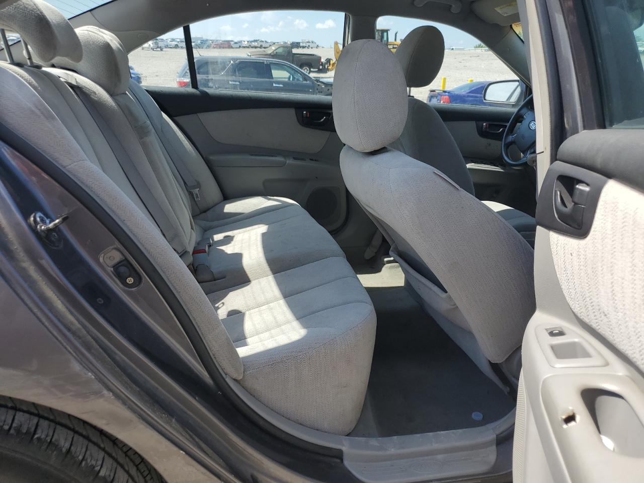 KNAGE123175104827 2007 Kia Optima Lx