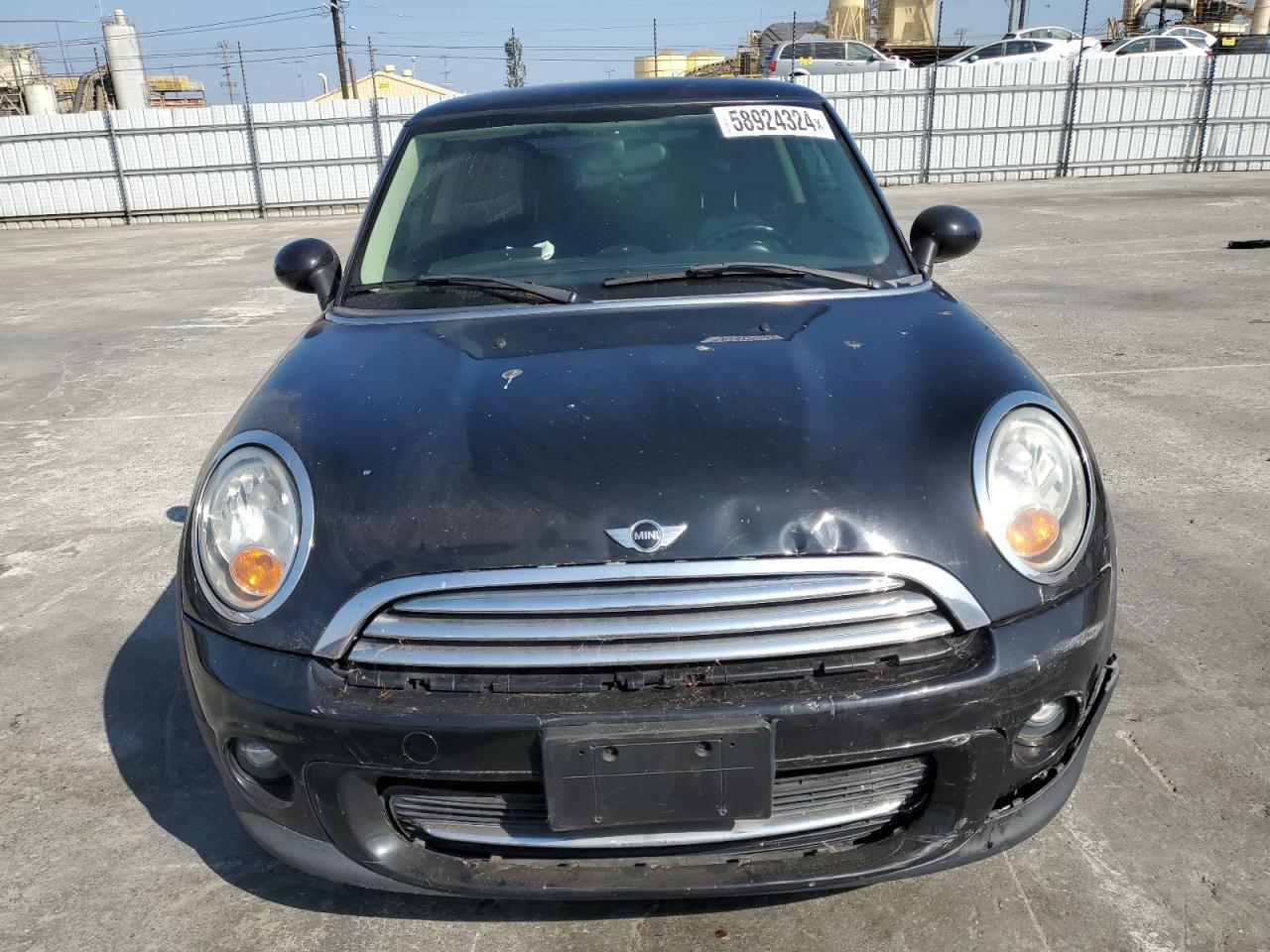 2013 Mini Cooper vin: WMWSU3C52DT549125