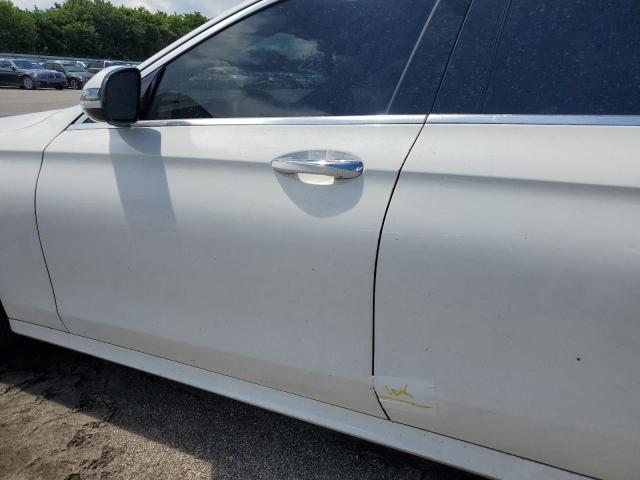 2017 MERCEDES-BENZ E 300 - WDDZF4JB9HA152352