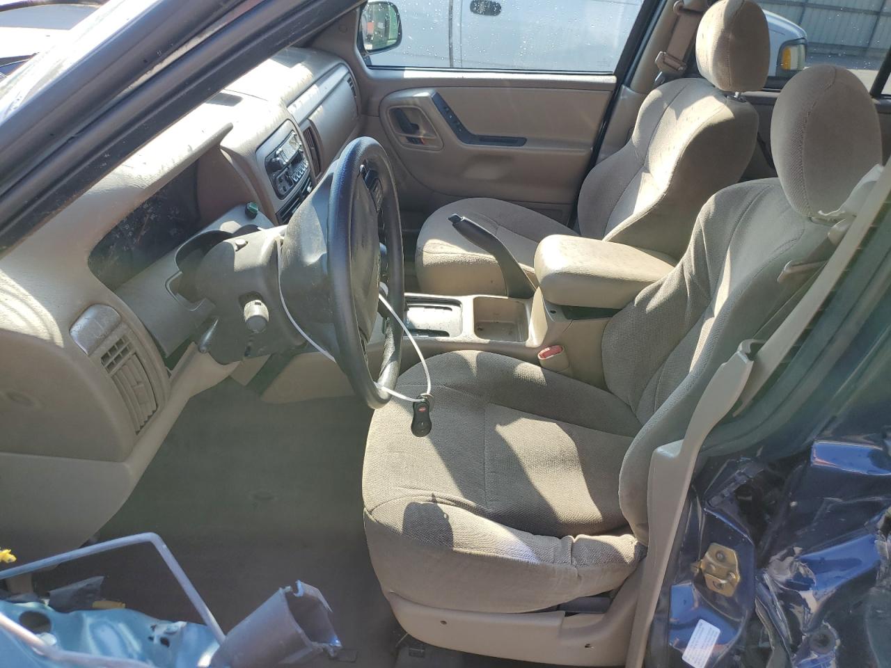 1J4GW48S71C592730 2001 Jeep Grand Cherokee Laredo