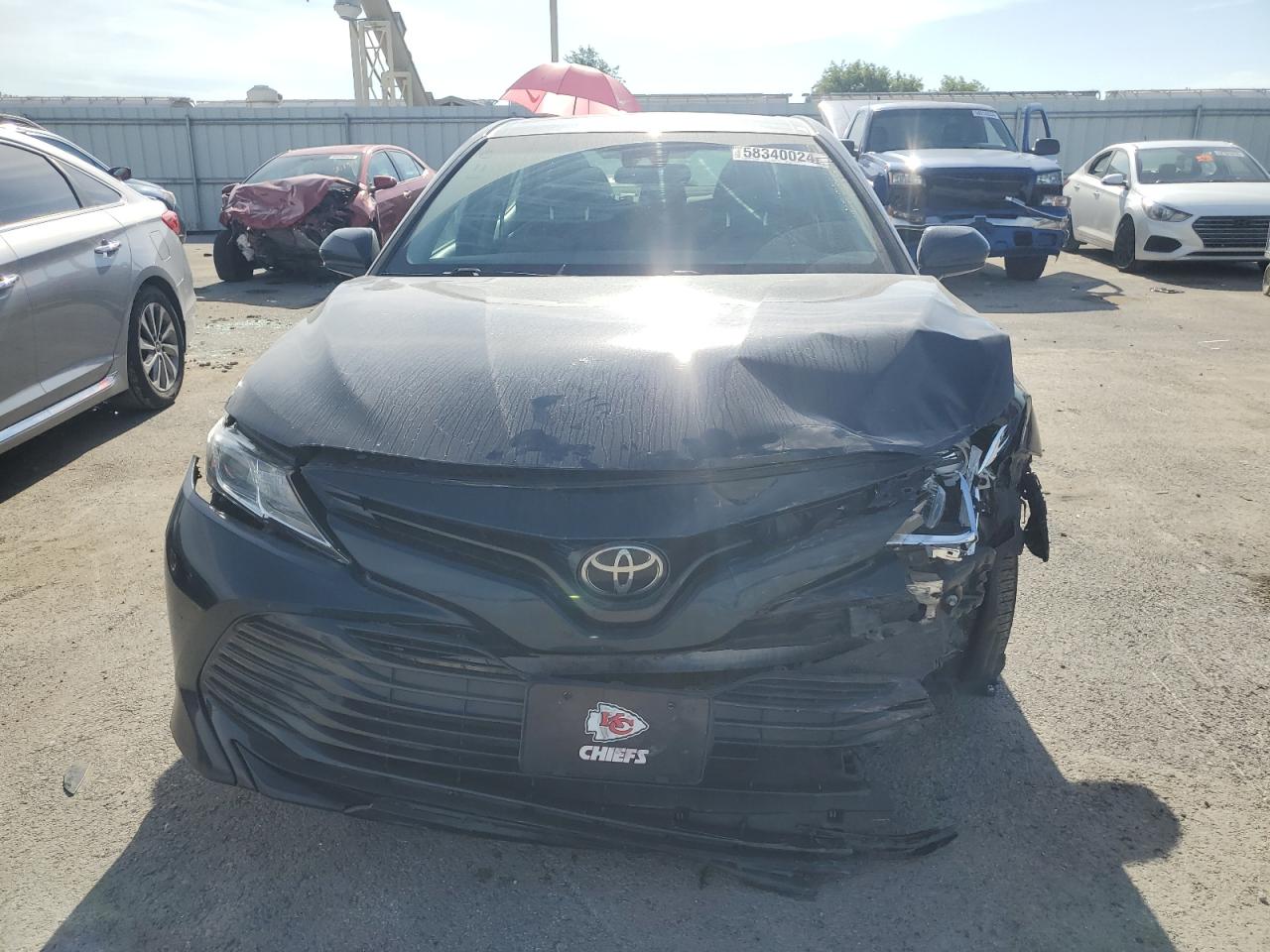 2018 Toyota Camry L vin: 4T1B11HK7JU626023