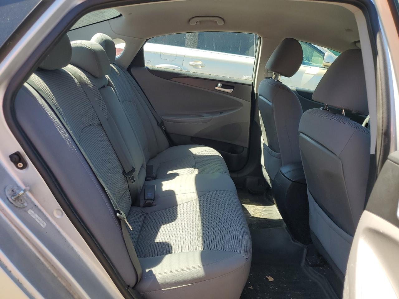 5NPEB4AC1BH024734 2011 Hyundai Sonata Gls