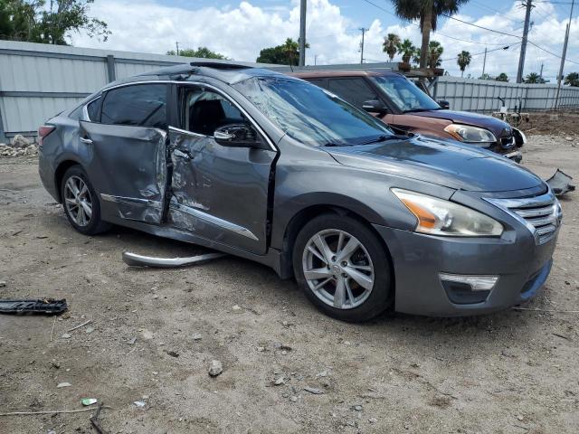 VIN 1N4AL3AP9FC117615 2015 NISSAN ALTIMA no.4