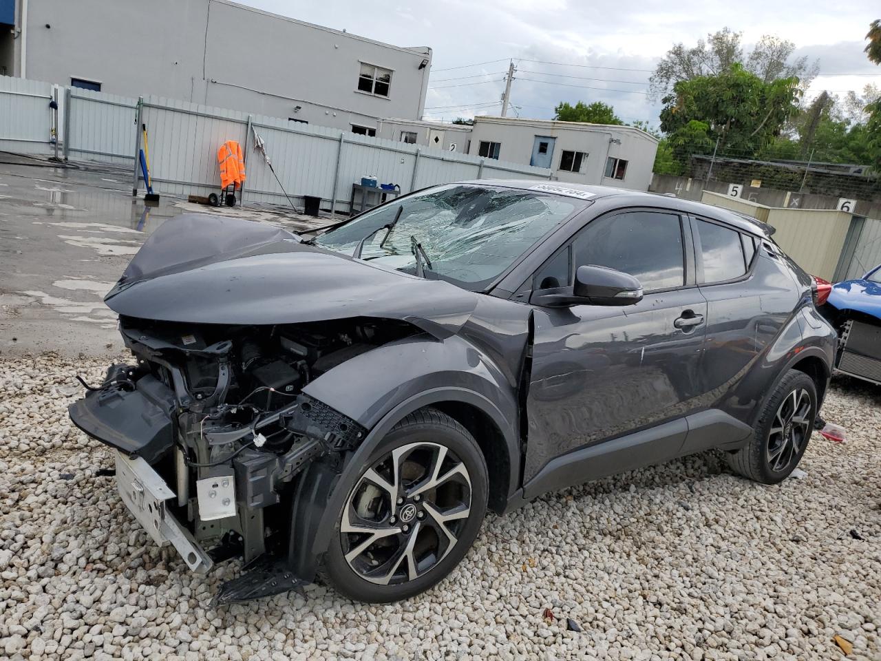 2021 Toyota C-Hr Xle vin: NMTKHMBXXMR130470