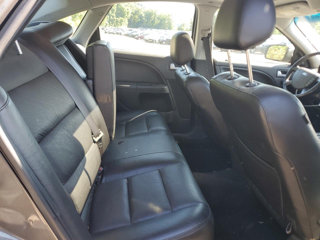 1FAHP28105G120702 2005 Ford Five Hundred Limited