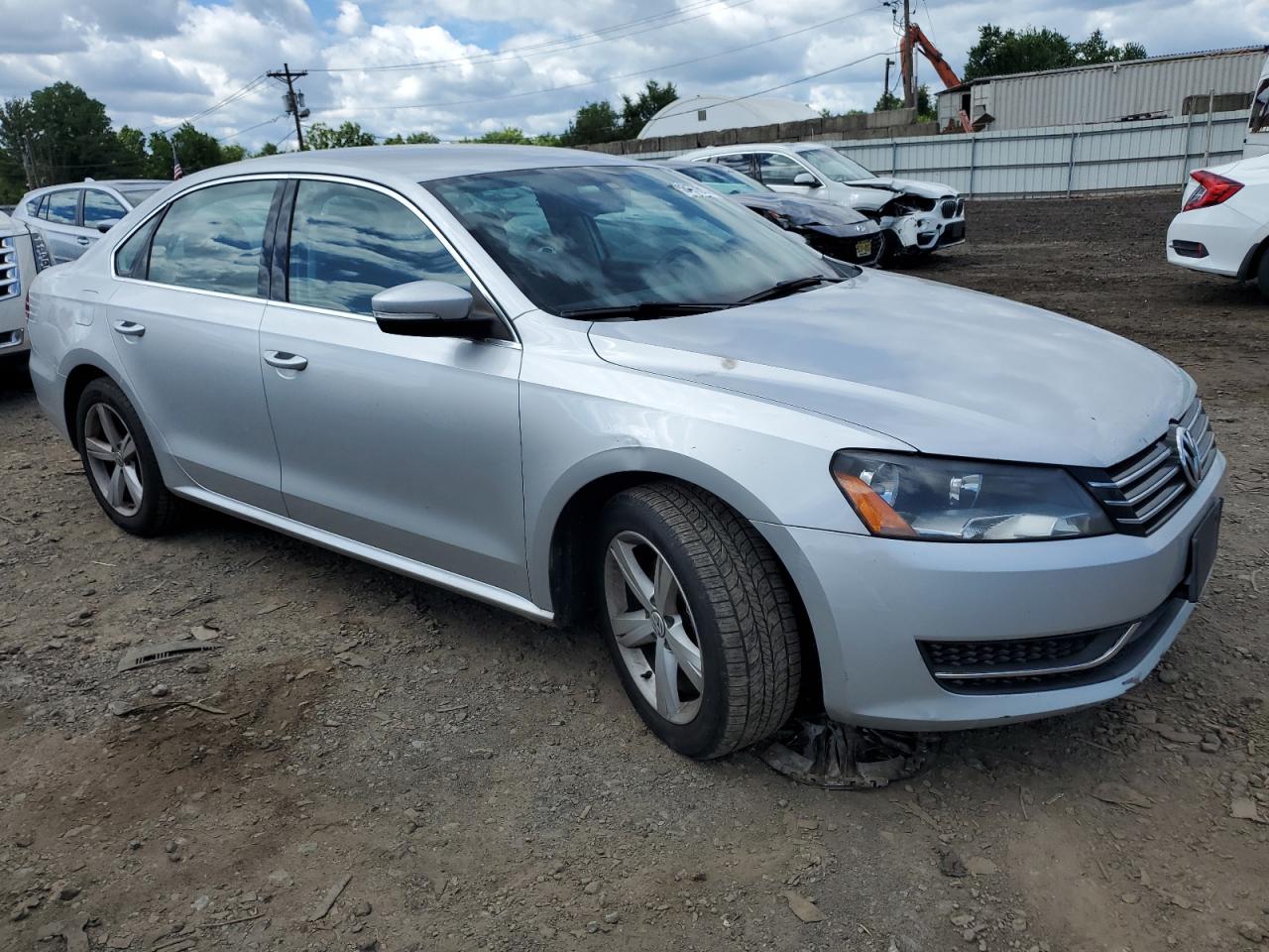 2014 Volkswagen Passat Se vin: 1VWBT7A32EC049785