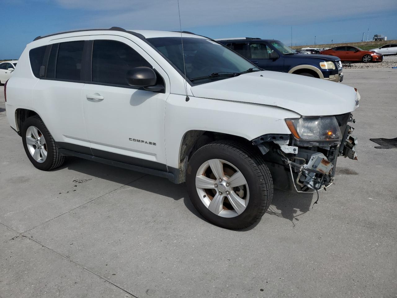 2016 Jeep Compass Sport vin: 1C4NJCBA1GD675045