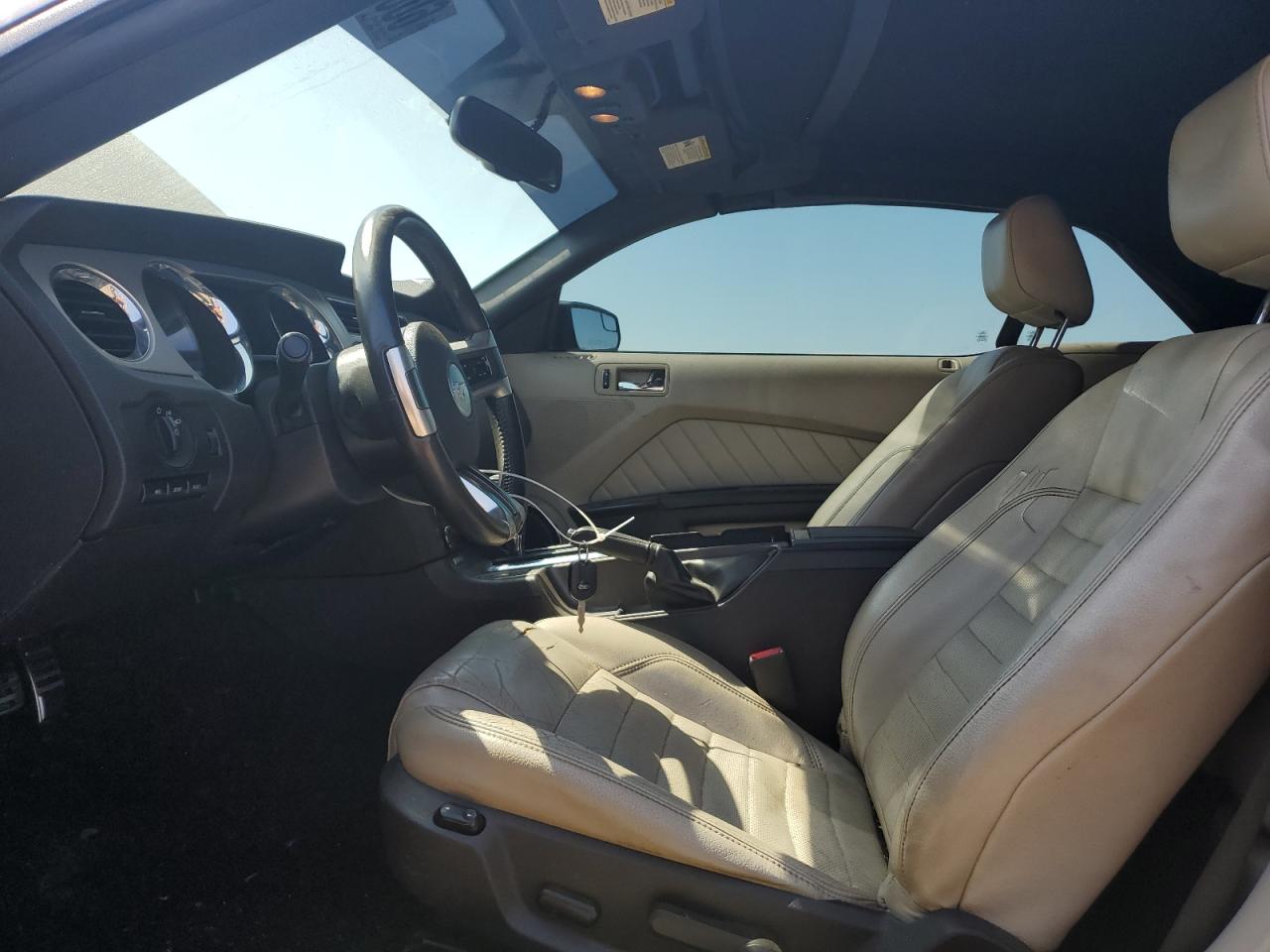 1ZVBP8EN7A5111864 2010 Ford Mustang