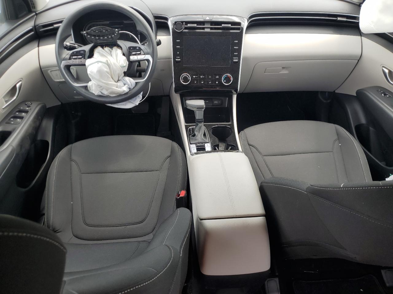 5NMJA3AE7NH019536 2022 Hyundai Tucson Se