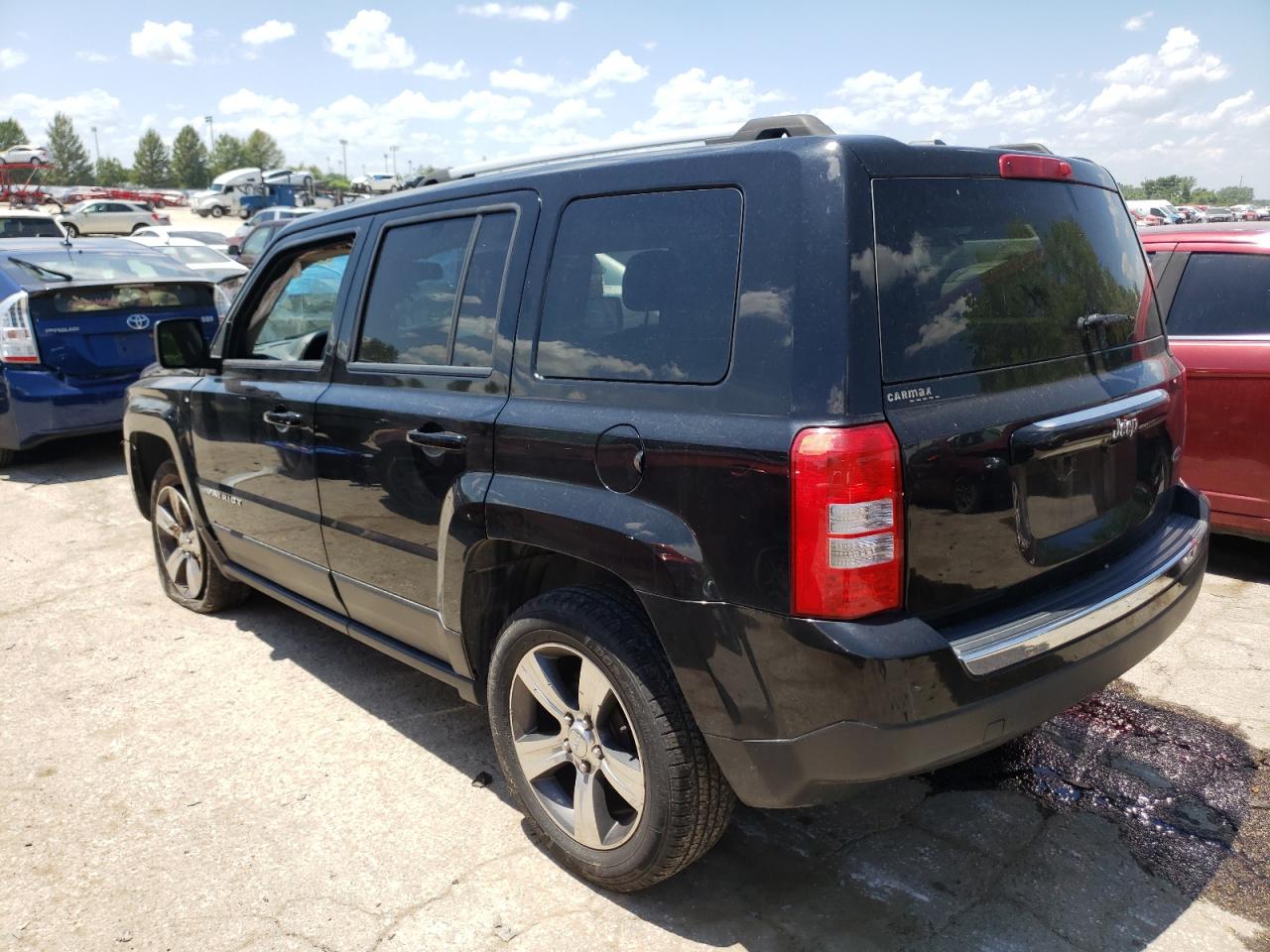 2016 Jeep Patriot Latitude vin: 1C4NJPFA1GD609564