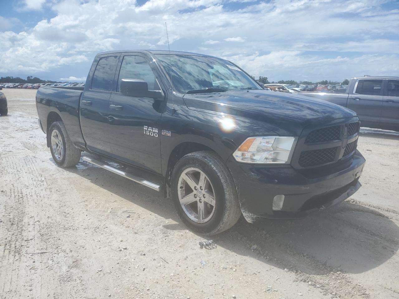 1C6RR6FT0JS216865 2018 Ram 1500 St