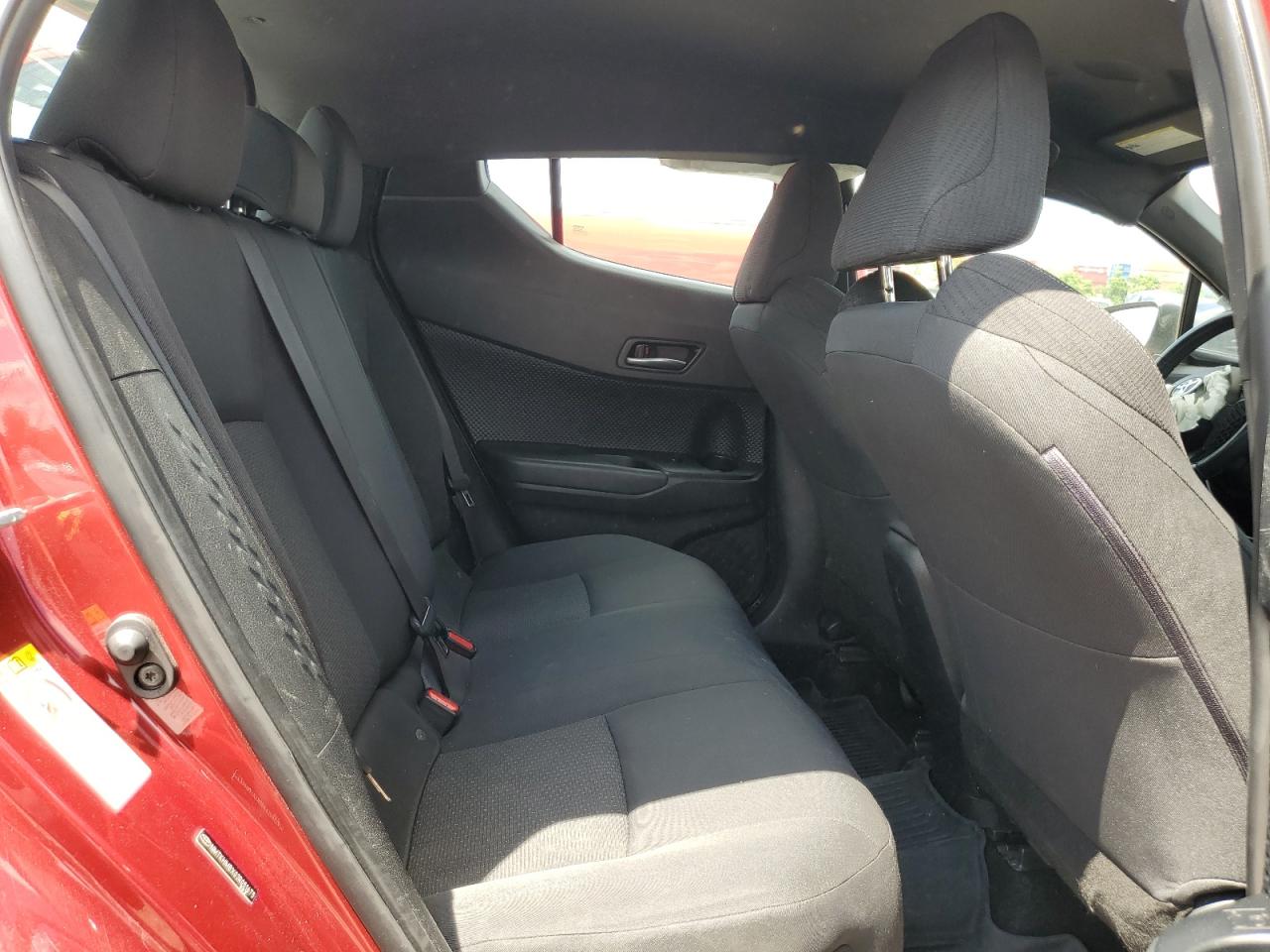 NMTKHMBX0JR051675 2018 Toyota C-Hr Xle