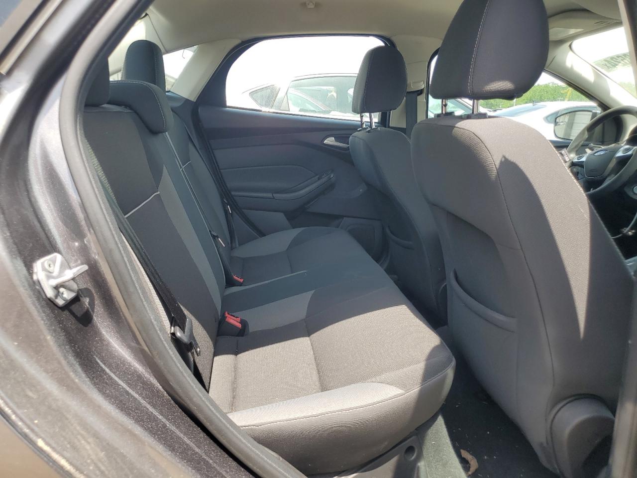 1FADP3F29EL263364 2014 Ford Focus Se