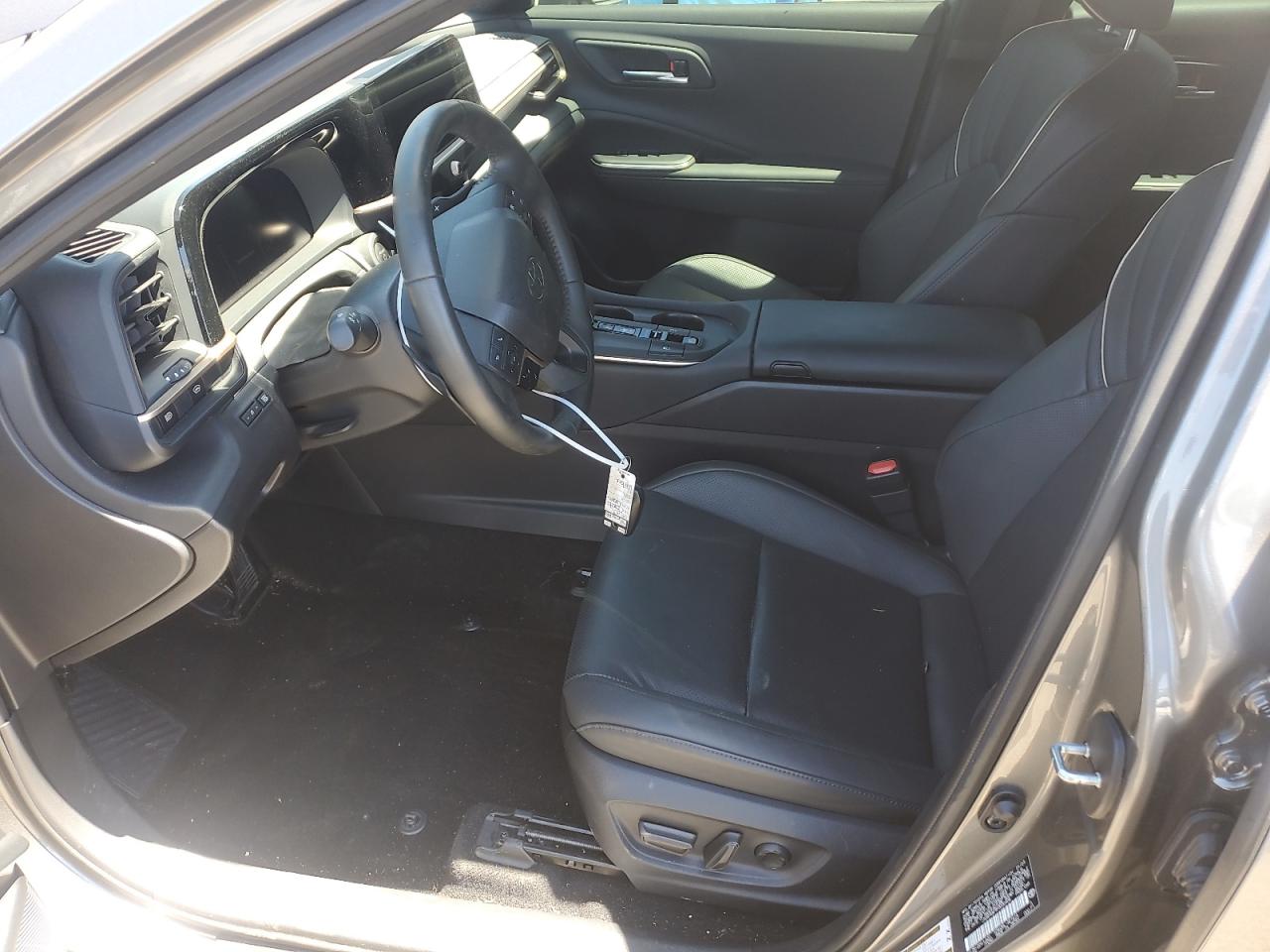 JTDAFAAF9P3000406 2023 Toyota Crown Platinum