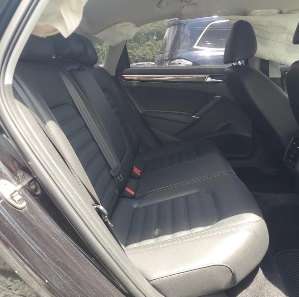 1VWCA7A31JC042721 2018 Volkswagen Passat Sel Premium