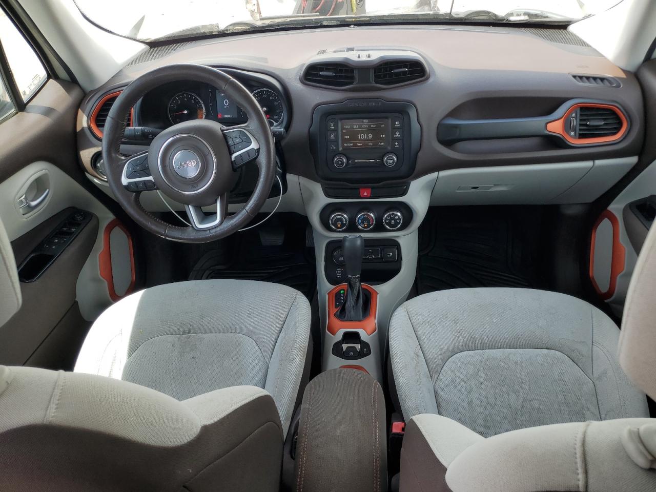 ZACCJBBT0FPB72382 2015 Jeep Renegade Latitude