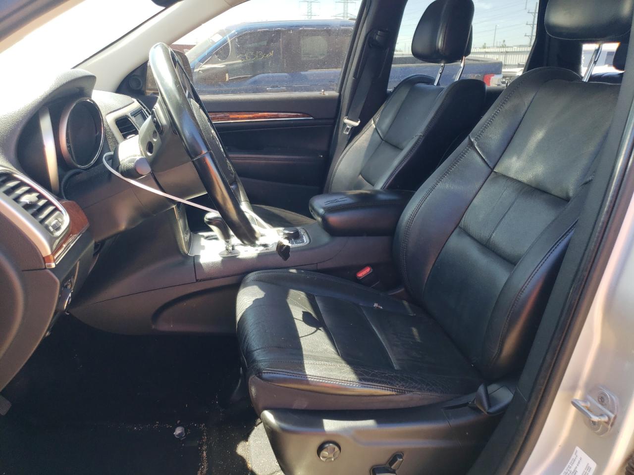 1J4RR5GG9BC673524 2011 Jeep Grand Cherokee Limited