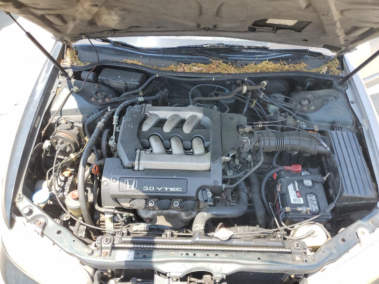1HGCG1643YA067790 2000 Honda Accord Lx