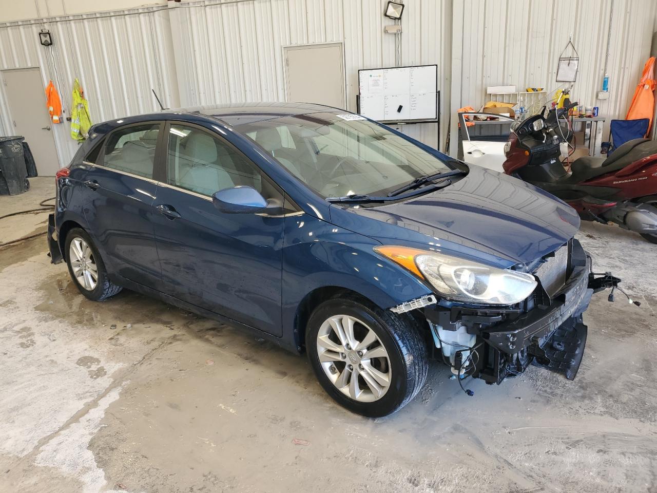 2014 Hyundai Elantra Gt vin: KMHD35LHXEU208079