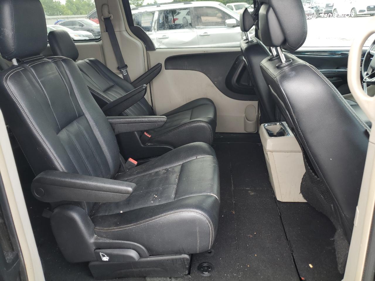 2C4RC1BG2ER327012 2014 Chrysler Town & Country Touring