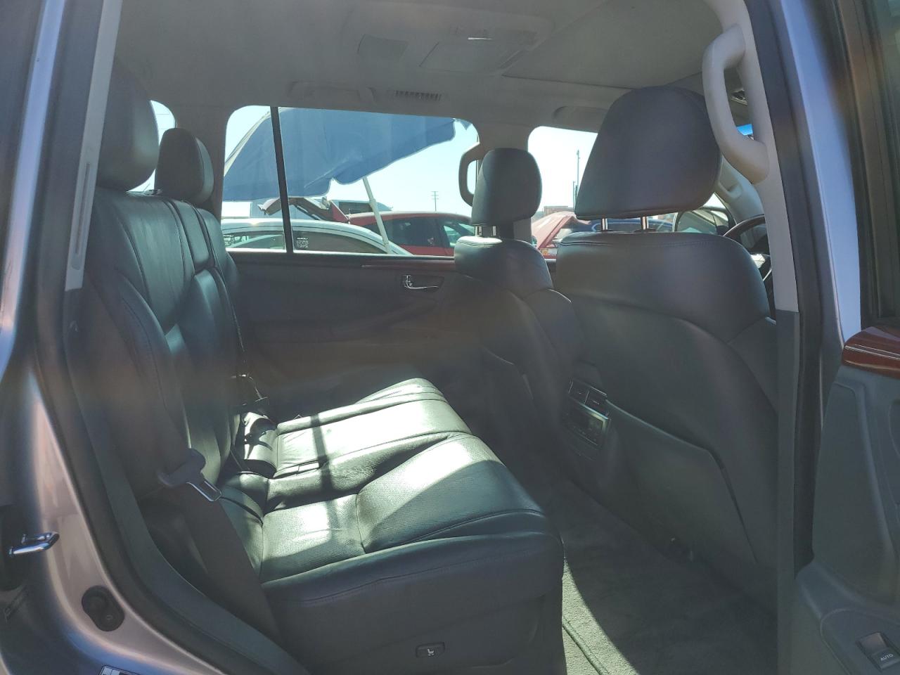 JTJHY00W584001615 2008 Lexus Lx 570