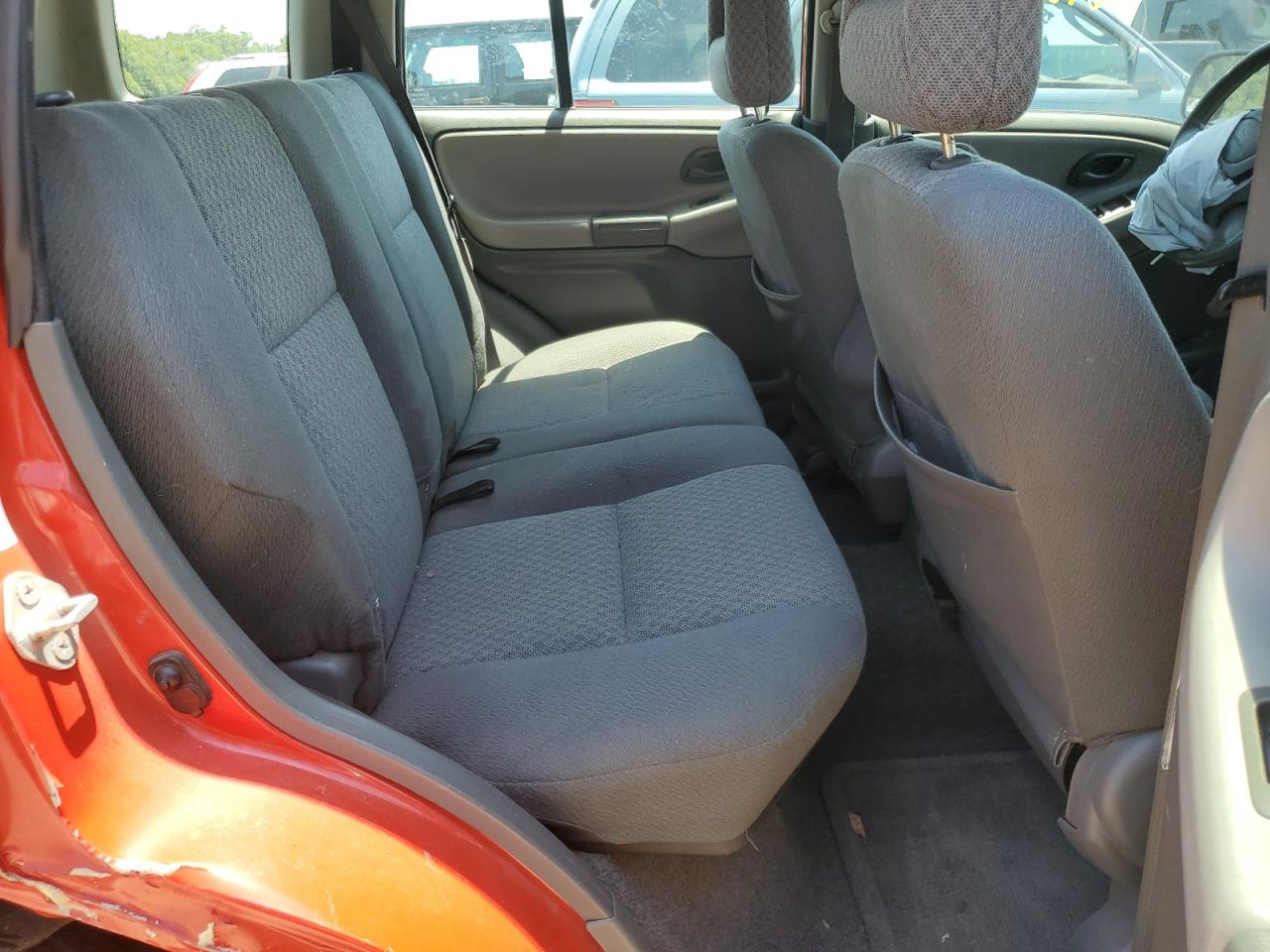2CNBJ13C736944287 2003 Chevrolet Tracker