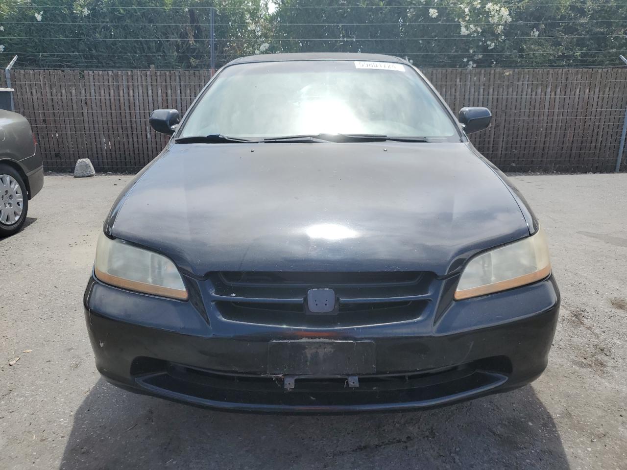 3HGCG6655YG700152 2000 Honda Accord Lx