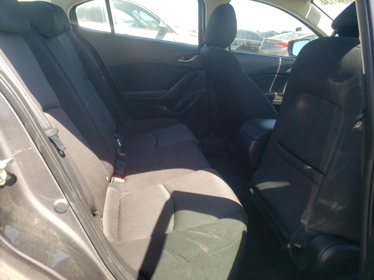 3MZBN1U71JM169463 2018 Mazda 3 Sport