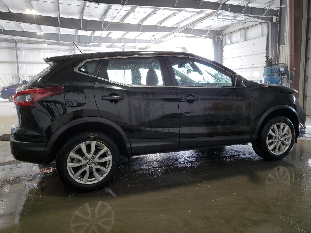 JN1BJ1AV5MW308695 2021 Nissan Rogue Sport S