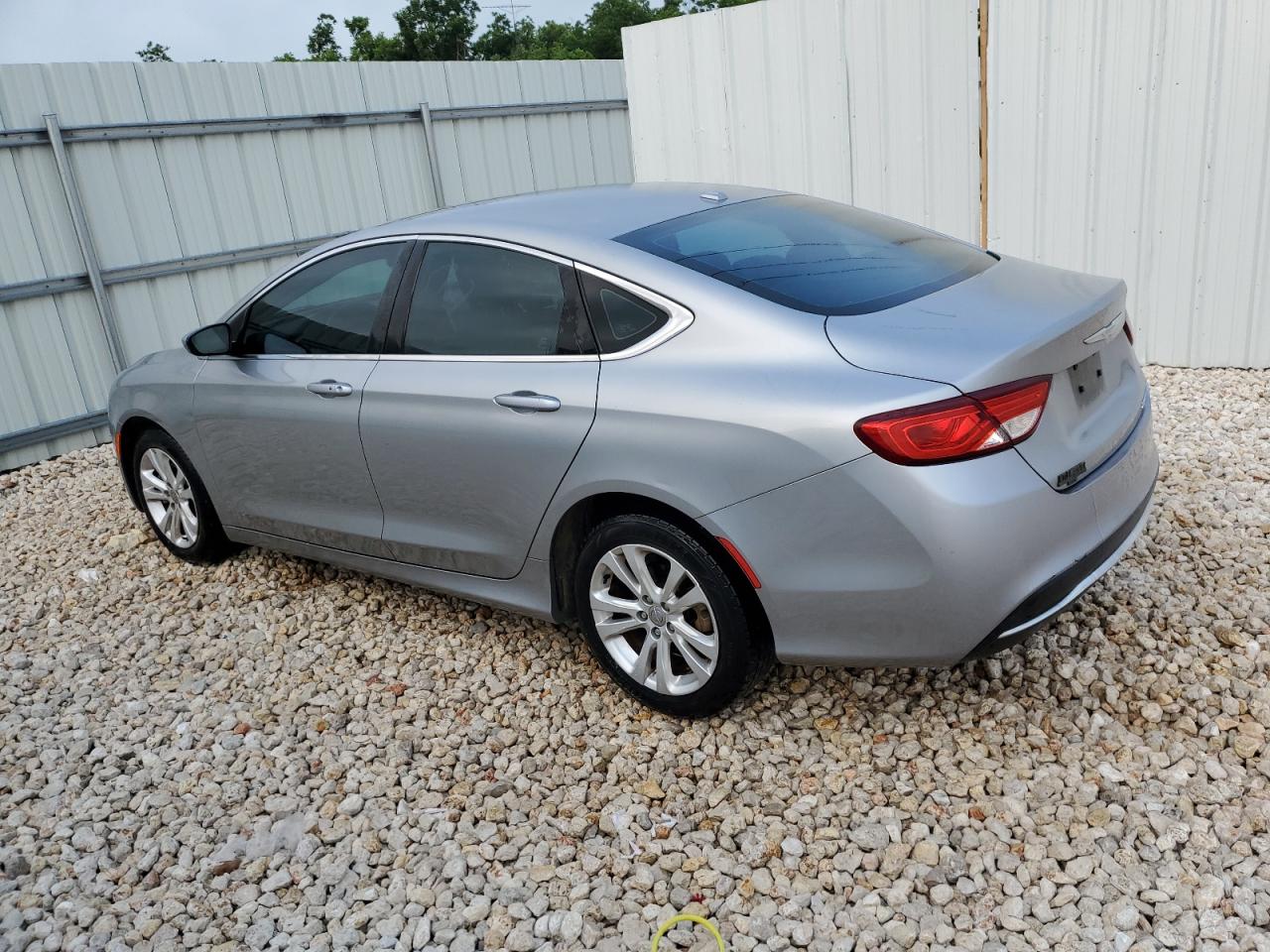 2015 Chrysler 200 Limited vin: 1C3CCCAB3FN651404