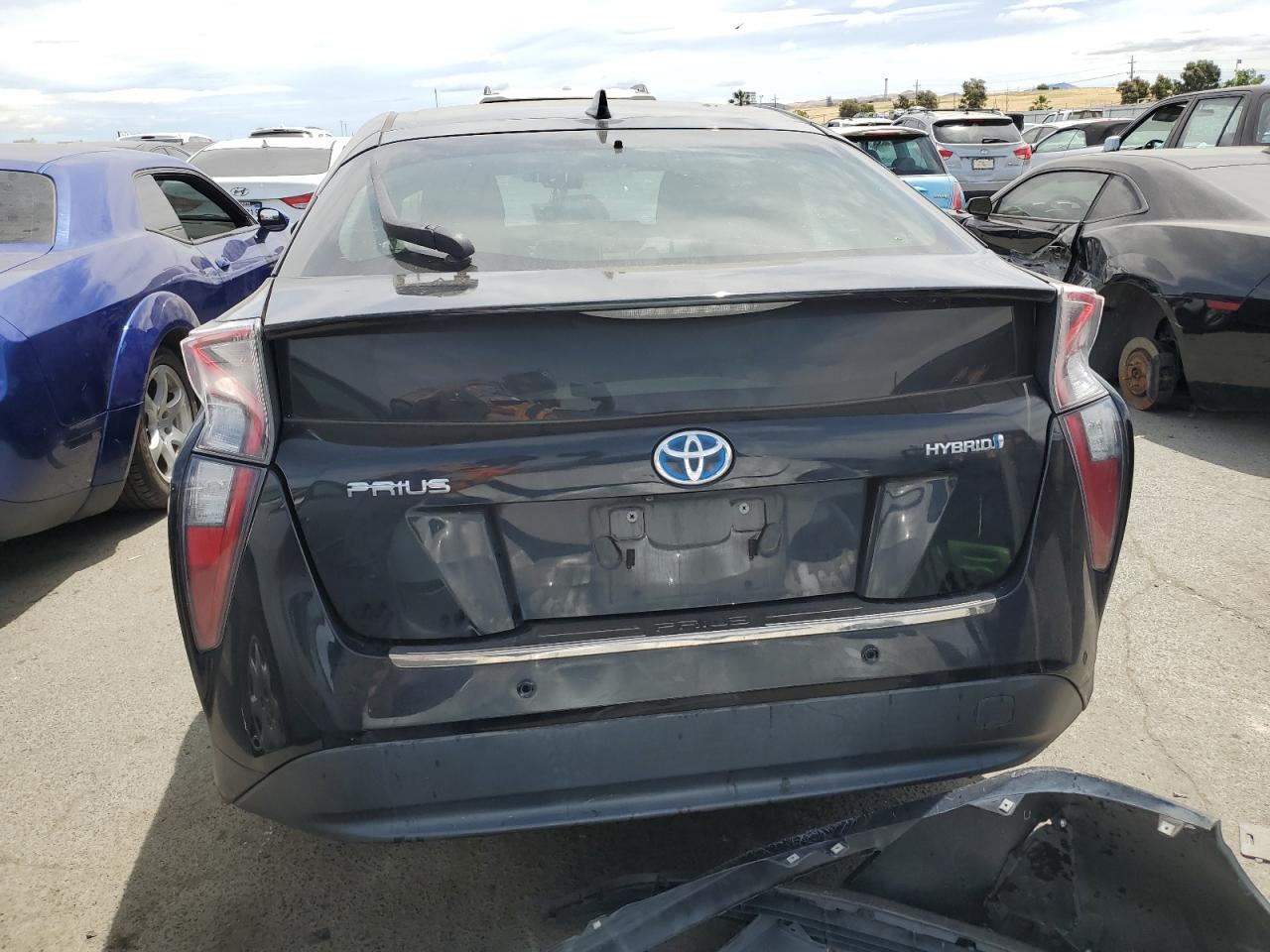 JTDKBRFU8H3056537 2017 Toyota Prius