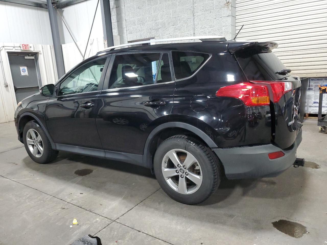 2015 Toyota Rav4 Xle vin: 2T3RFREV6FW388001