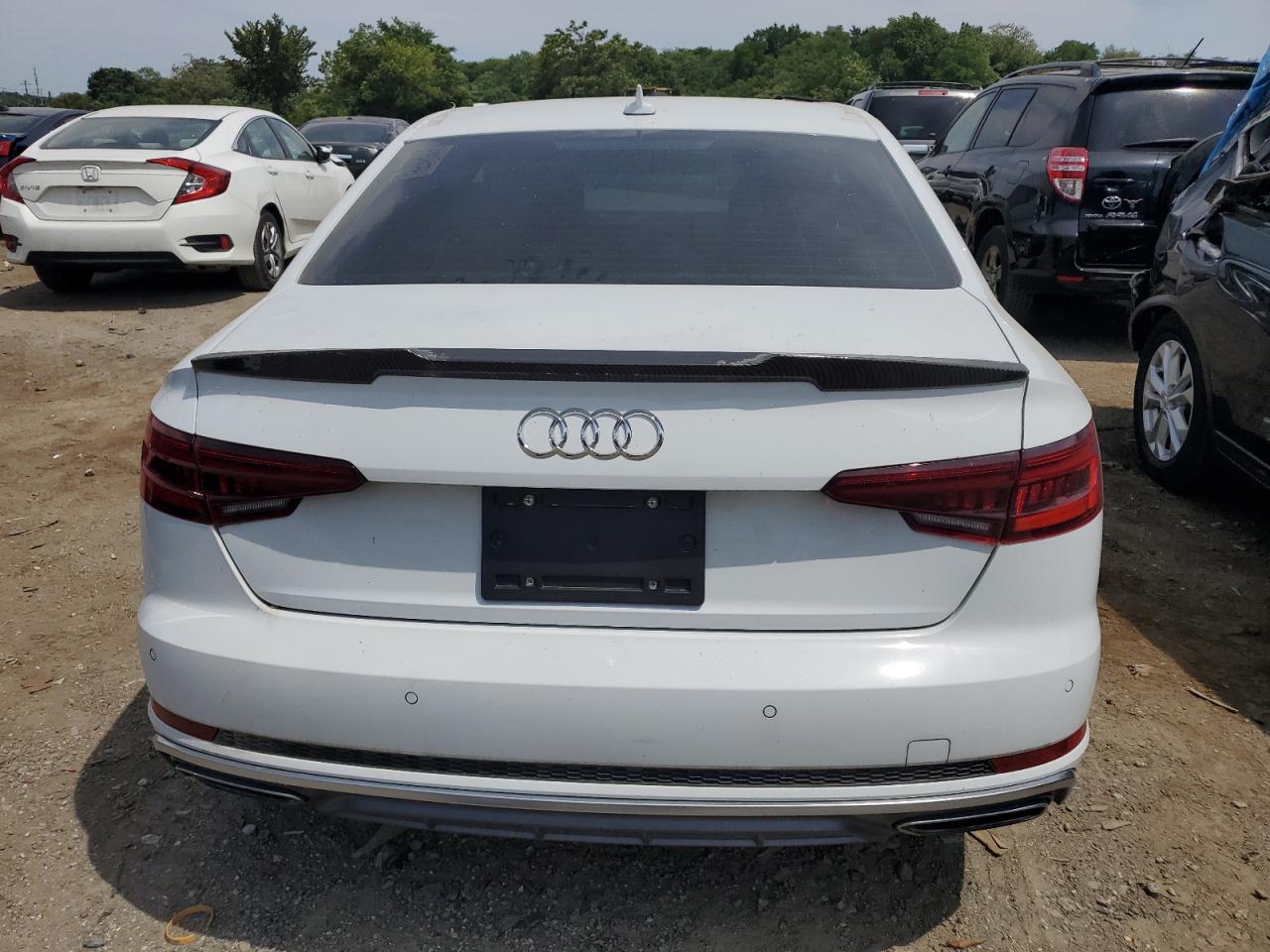 2019 Audi A4 Premium Plus vin: WAUENAF41KN002608