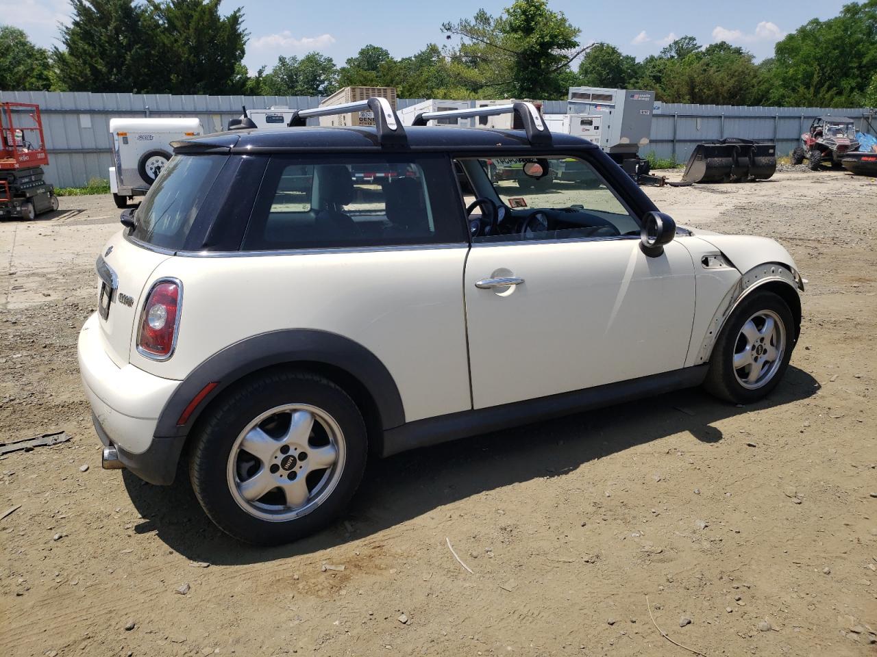 Lot #2869192225 2009 MINI COOPER