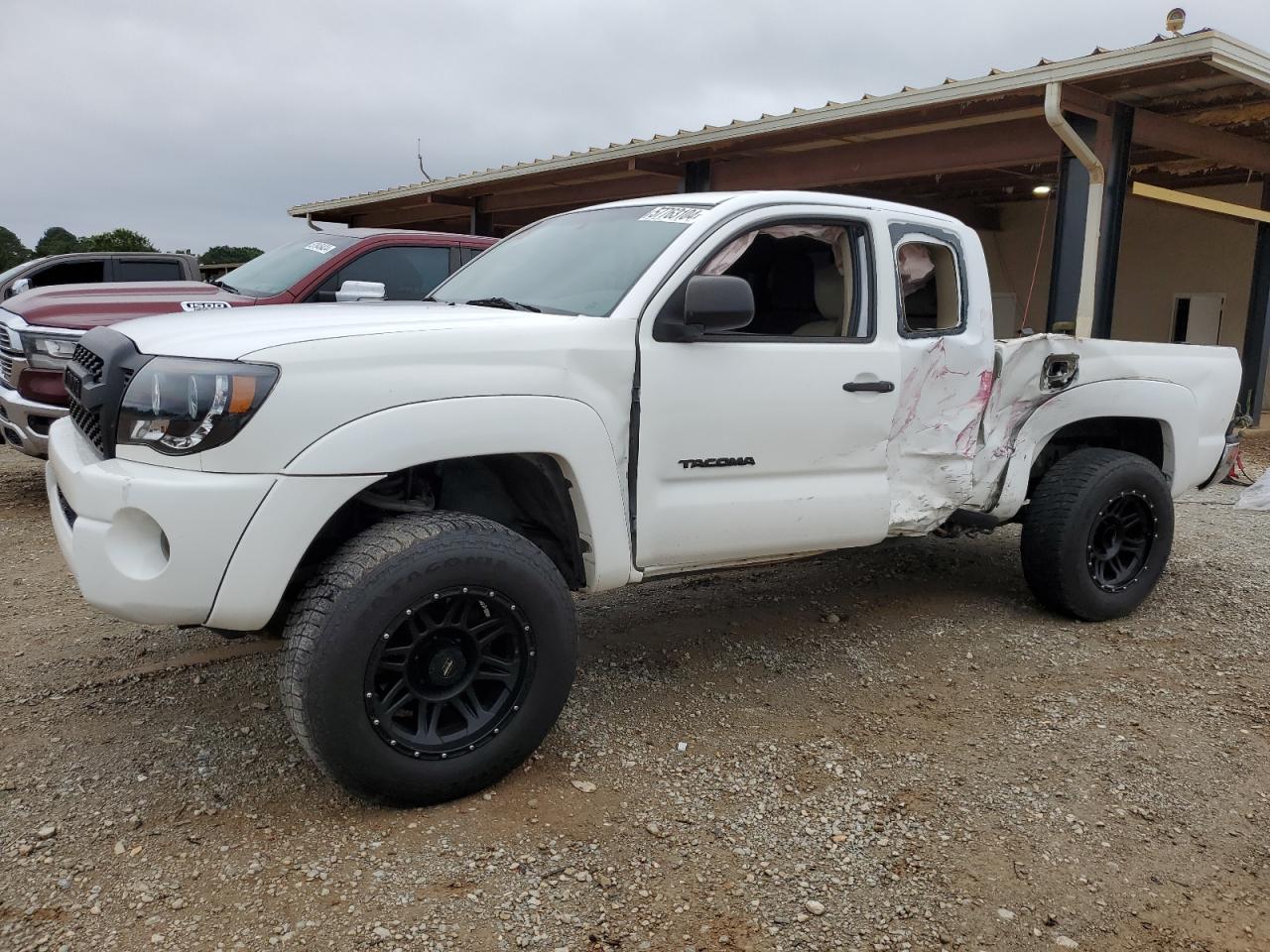 5TFTU4GN5BX002783 2011 Toyota Tacoma Prerunner Access Cab