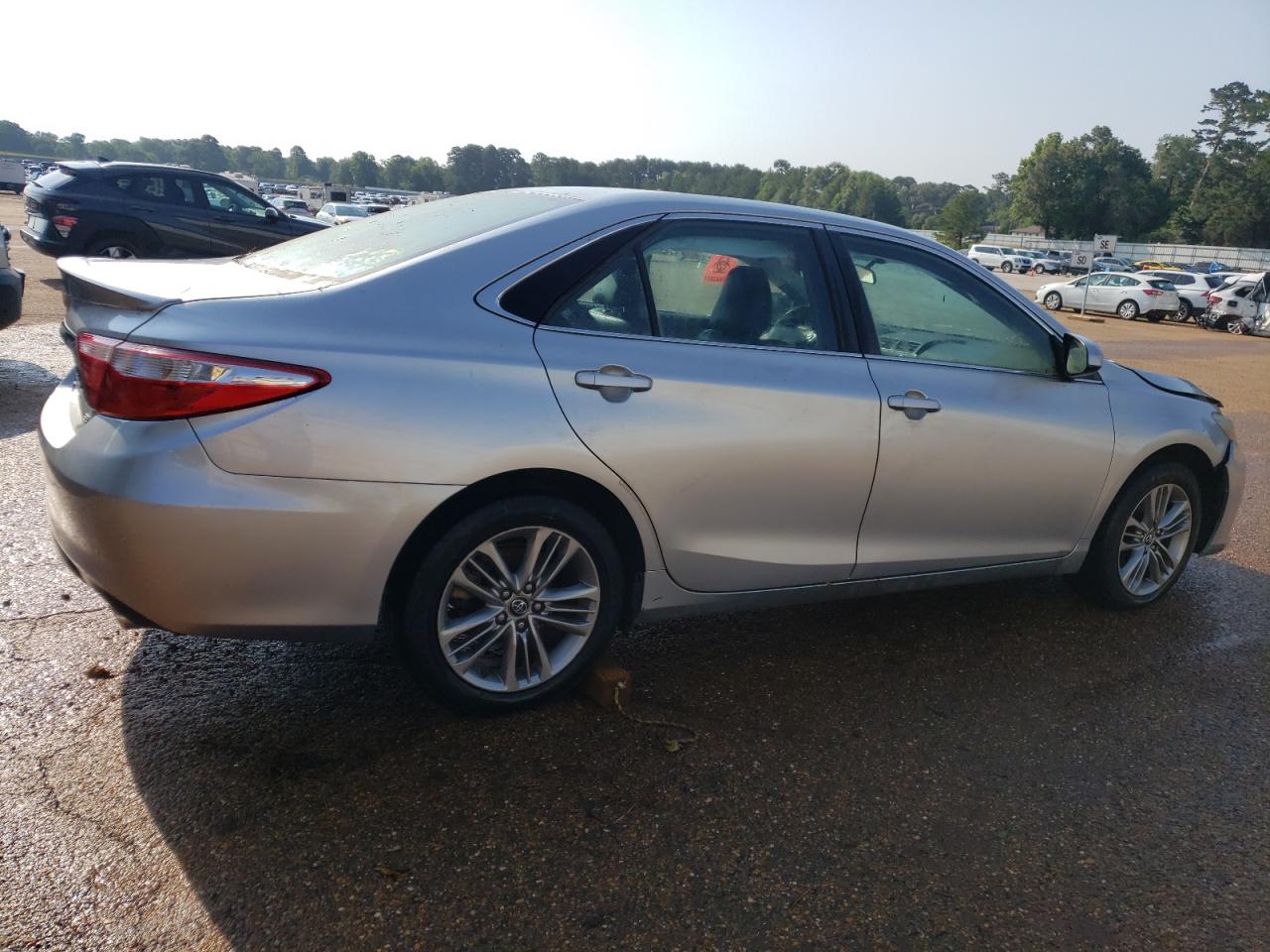 2016 Toyota Camry Le vin: 4T1BF1FK6GU584747