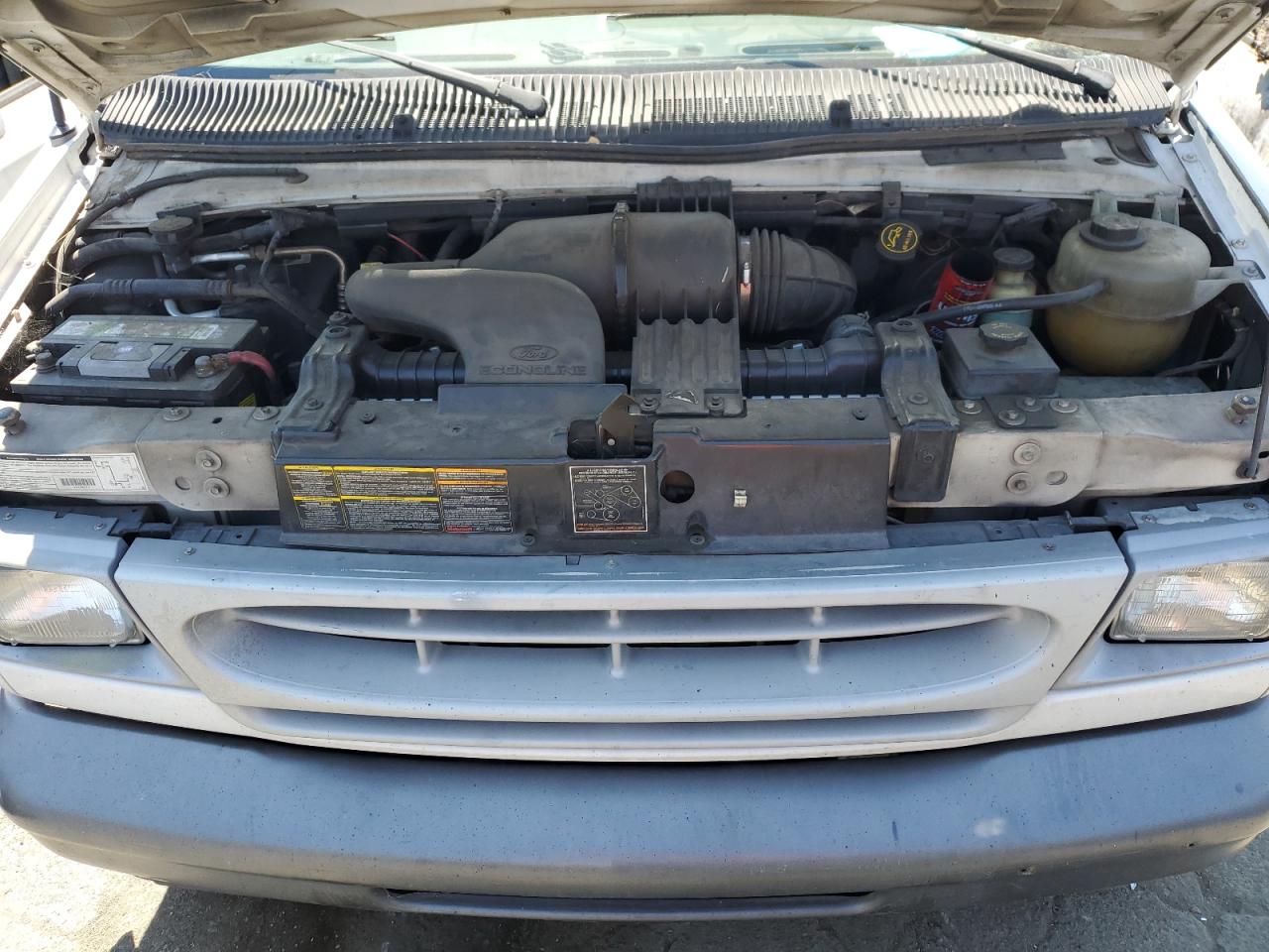 1FTRE14241HB53137 2001 Ford Econoline E150 Van