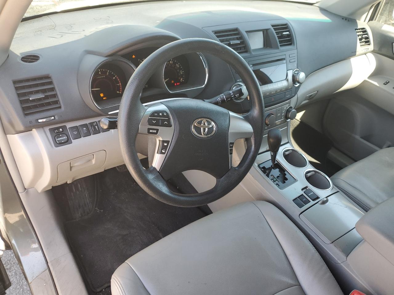 2012 Toyota Highlander Base vin: 5TDZA3EH9CS029583