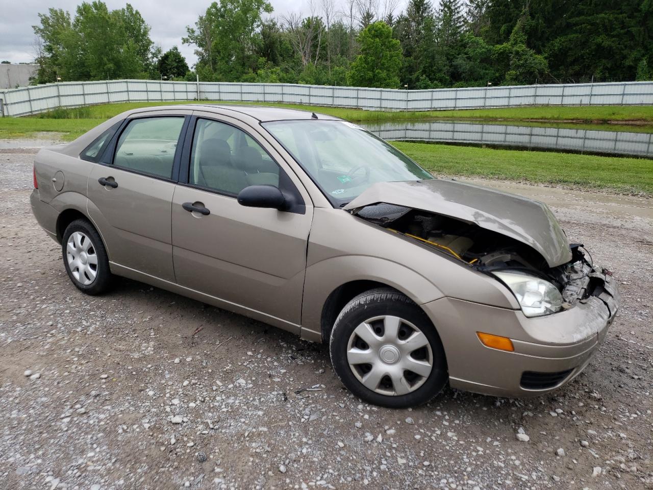 1FAFP34N05W216020 2005 Ford Focus Zx4