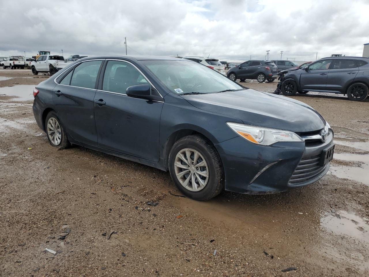 4T4BF1FK2FR499053 2015 Toyota Camry Le