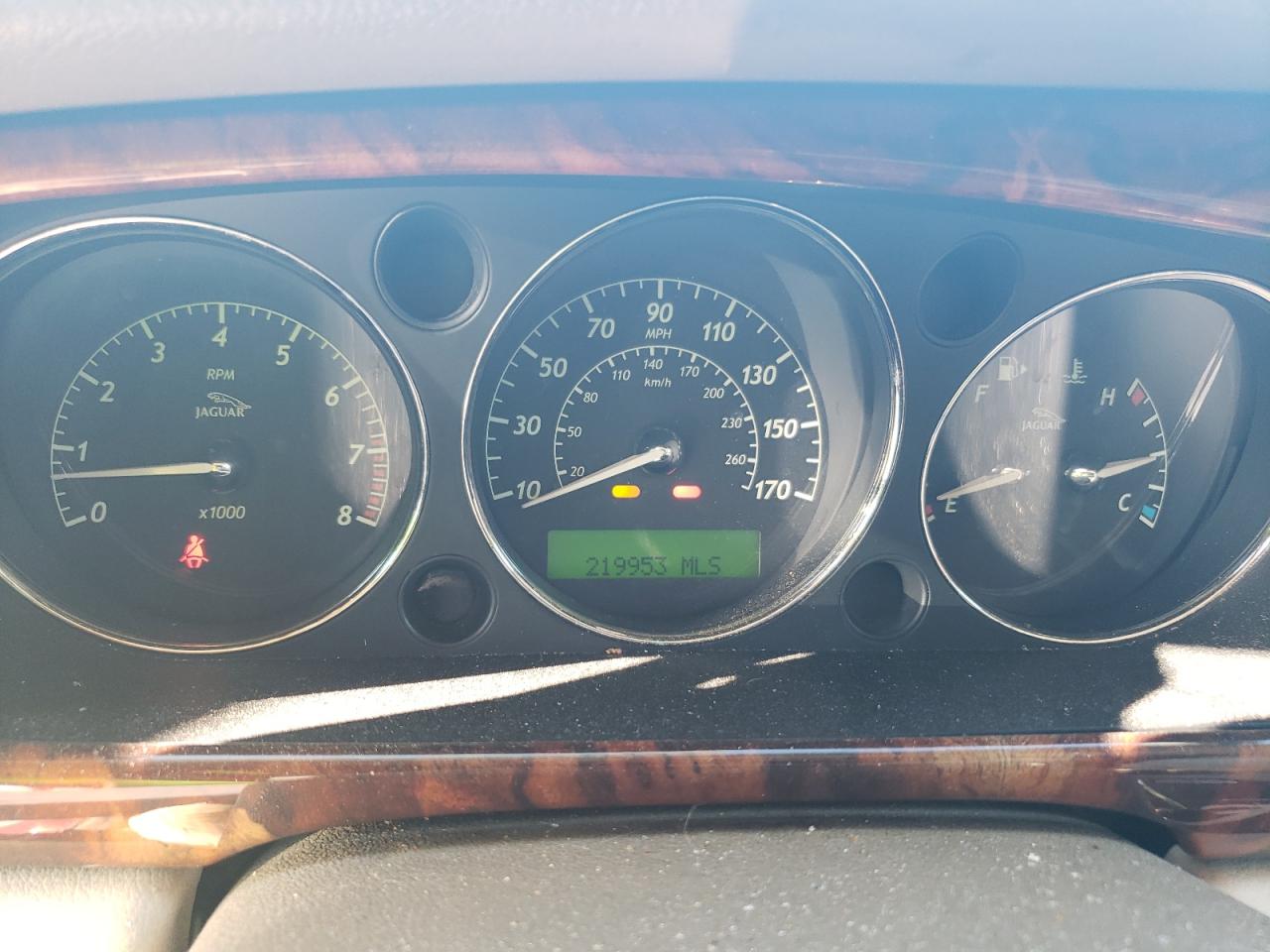 SAJWA71C14SG13395 2004 Jaguar Xj8