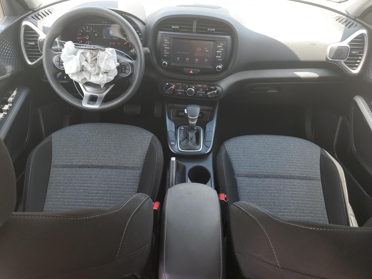 KNDJ23AUXM7148932 2021 Kia Soul Lx